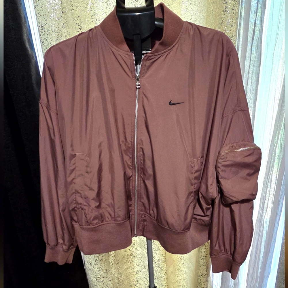 Nike Sportswear Essential Oversized Bomber Jacket - Women's L-Smokey Mauve